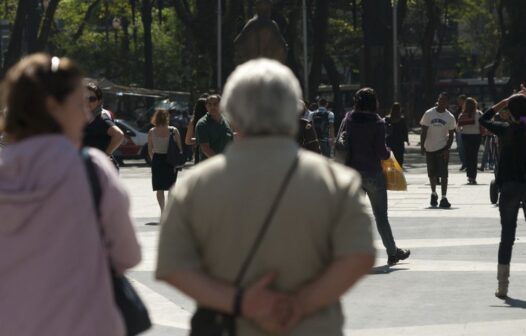 Contingente de idosos residentes no Brasil aumenta 39,8% em 9 anos