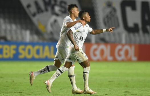 Ceará perde para o Santos na Vila Belmiro e sofre 1º revés no Brasileirão