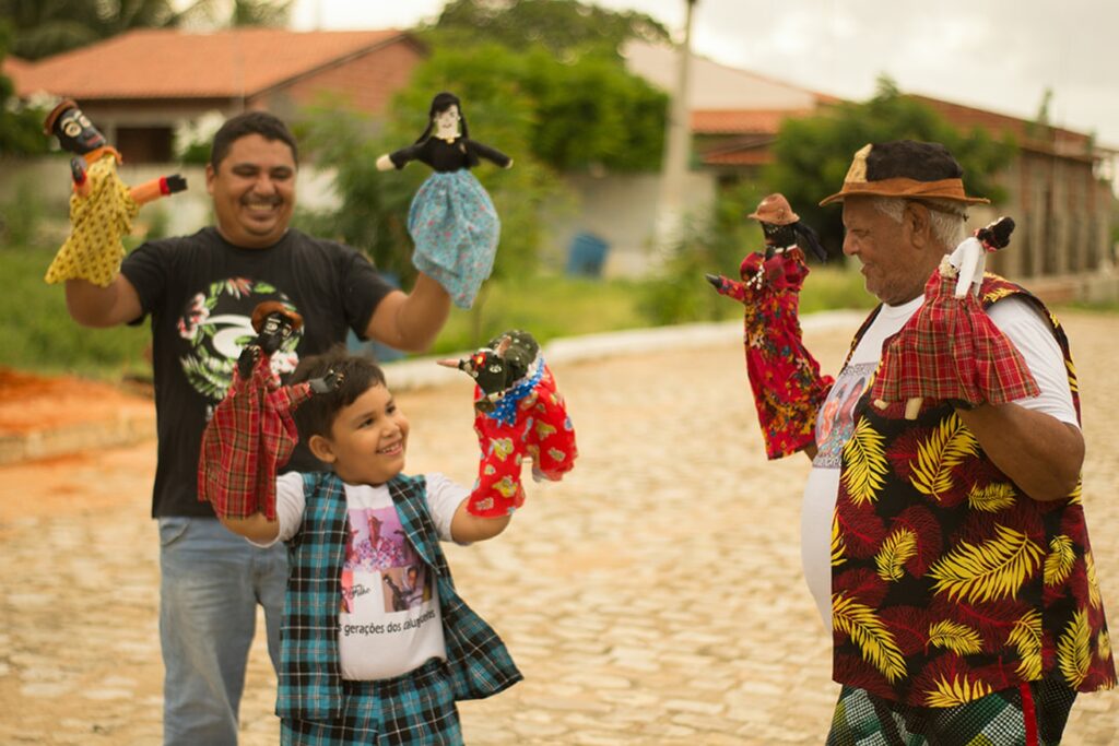 Mestres do Teatro de Bonecos se apresentam no 10º Encontro Sesc Povos do Mar