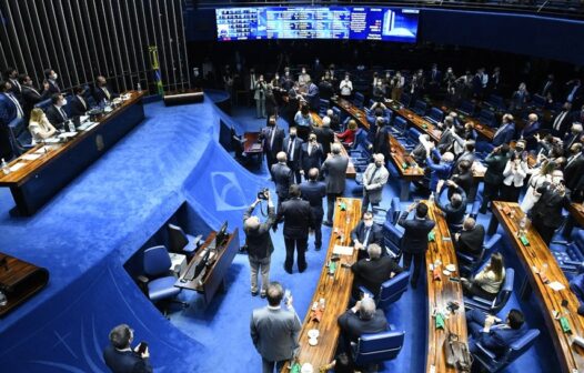 Plenário do Senado aprova indicação de André Mendonça para vaga de ministro no STF