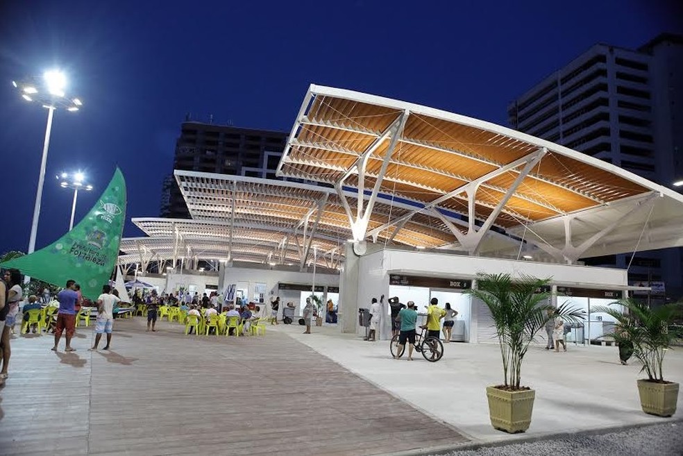 Mercado dos Peixes no Mucuripe atrai turistas com frutos do mar frescos e vista privilegiada