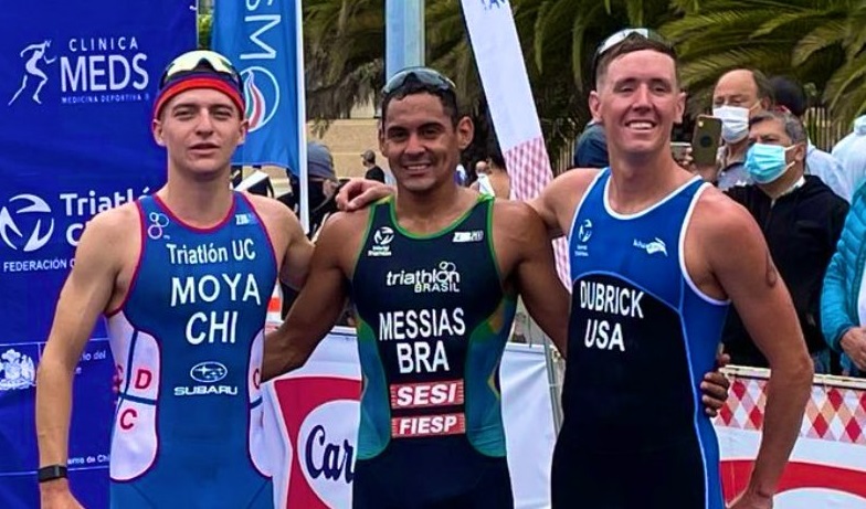 Cearense Manoel Messias é campeão da Copa Continental de triatlo, em Viña Del Mar