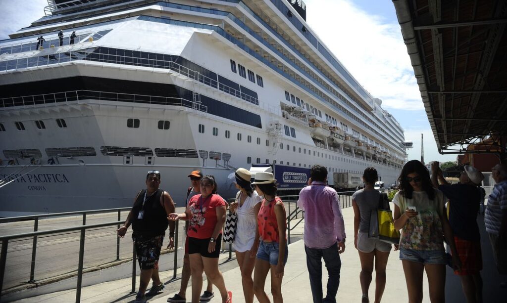 Ministério do Turismo anuncia volta de cruzeiros marítimos em novembro