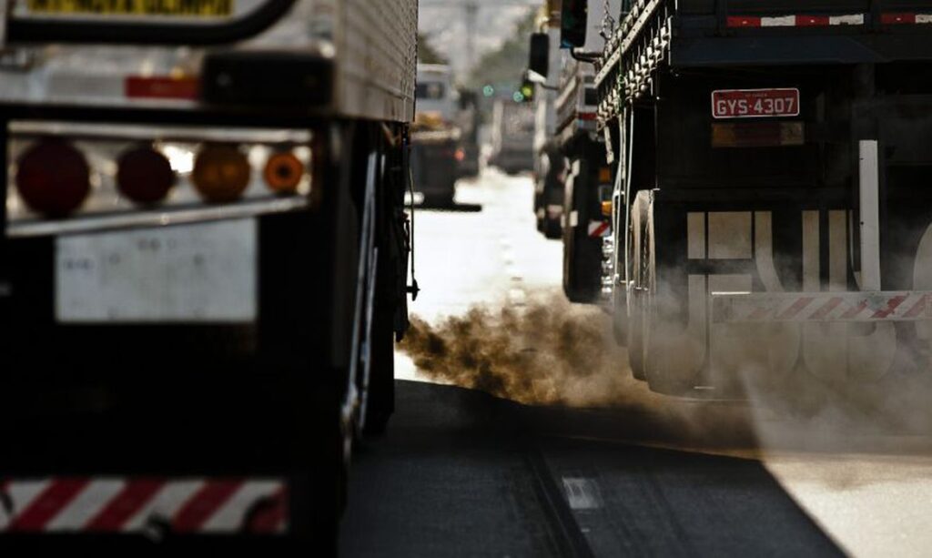 Mortes em acidentes com caminhões representam 47% do total nas rodovias federais