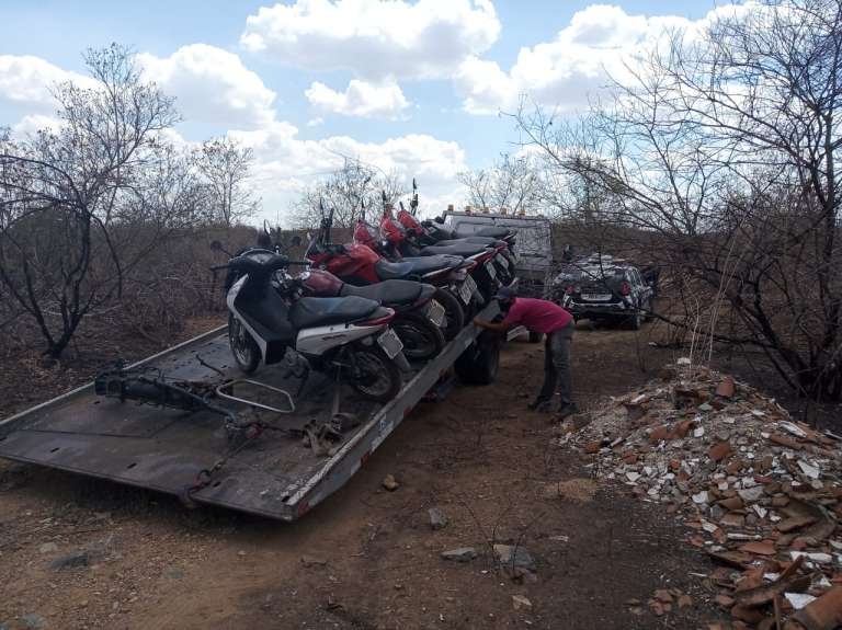 Dupla é capturada e 7 motos roubadas são recuperadas em Sobral