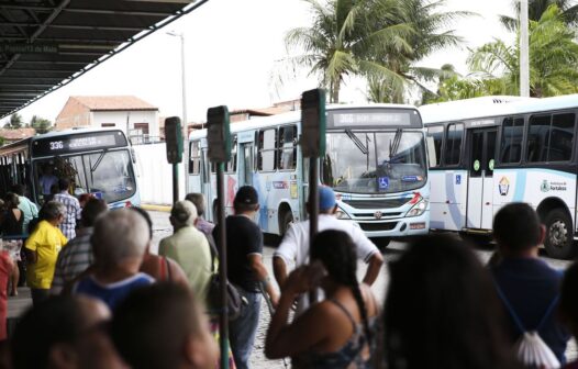 Sindicatos firmam acordo pelo fim da greve de ônibus em Fortaleza