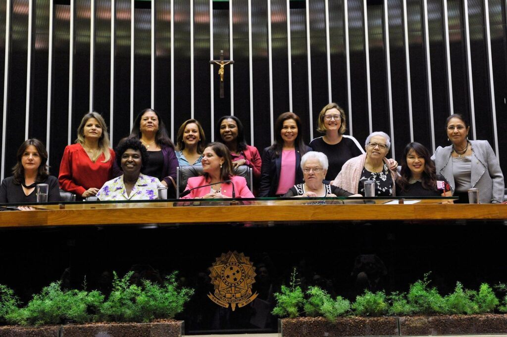 Em quatro anos, candidaturas femininas cresceram 16,2%, segundo TSE