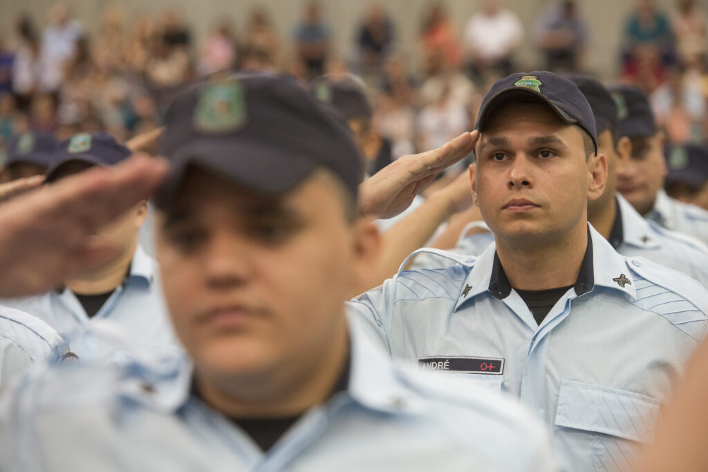 Camilo Santana sanciona leis que autorizam concursos com 2.870 vagas para Segurança Pública