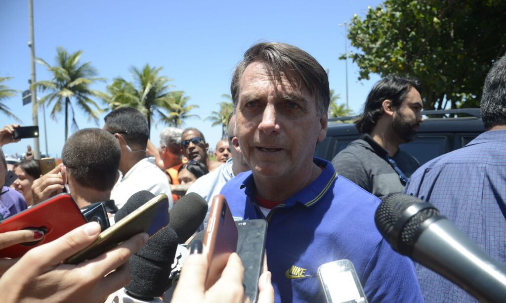 Nenhuma categoria de servidores tem reajuste garantido, diz Bolsonaro