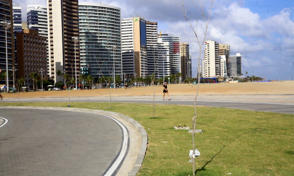 Obras da avenida Beira-Mar estão com 90% de execução