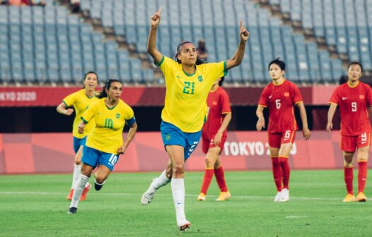 Seleção feminina goleia China na estreia do Brasil na Olimpíada