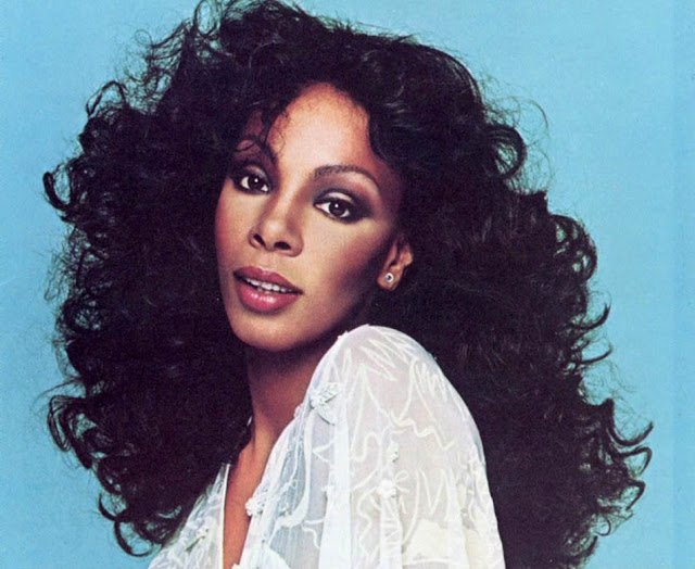 Os maiores sucessos de Donna Summer no Café Concerto deste fim de semana