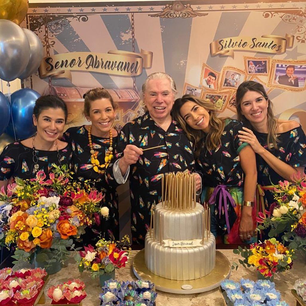 Silvio Santos comemora 90 anos com festa de pijamas e muitas homenagens