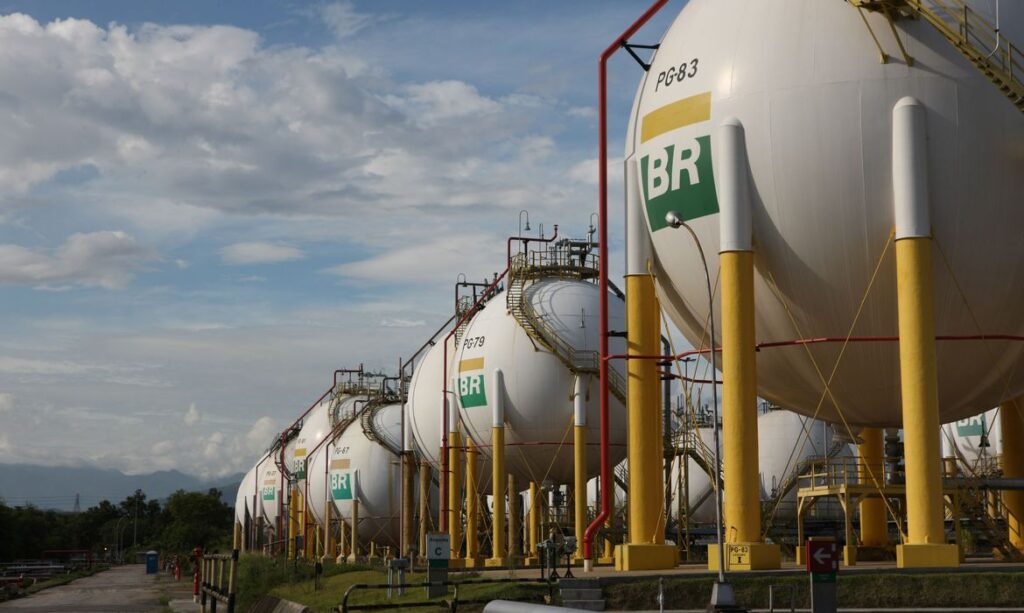 Preço do gás natural sofre alta de 19%, anuncia Petrobras