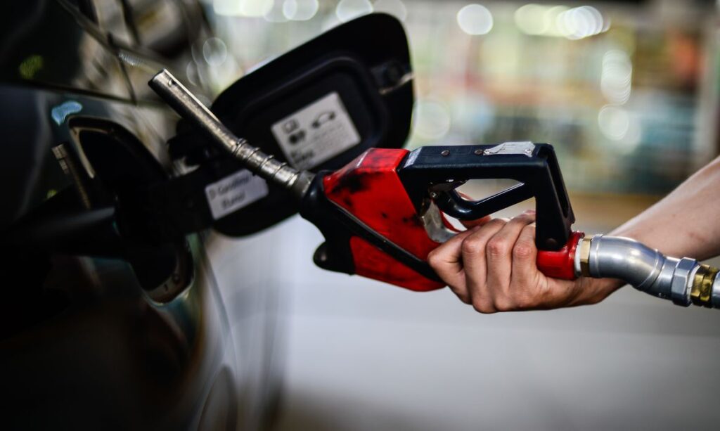 Petrobras aumenta preço da gasolina e do diesel