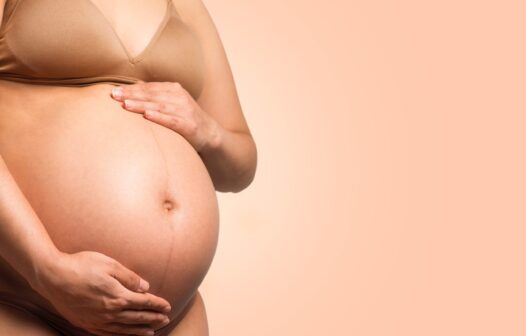 A idade é o principal fator para infertilidade feminina, afirma especialista