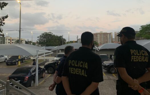 PF faz operação contra grupo suspeito de desviar dinheiro em hospital de campanha do PV, em Fortaleza