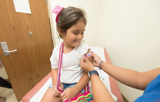 Começa consulta pública sobre vacinação de crianças