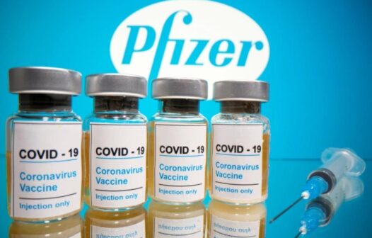 Pfizer diz ter solucionado problema que atrasou vacinas na UE