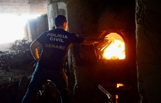 Polícia incinera mais de uma tonelada de drogas apreendidas no Ceará