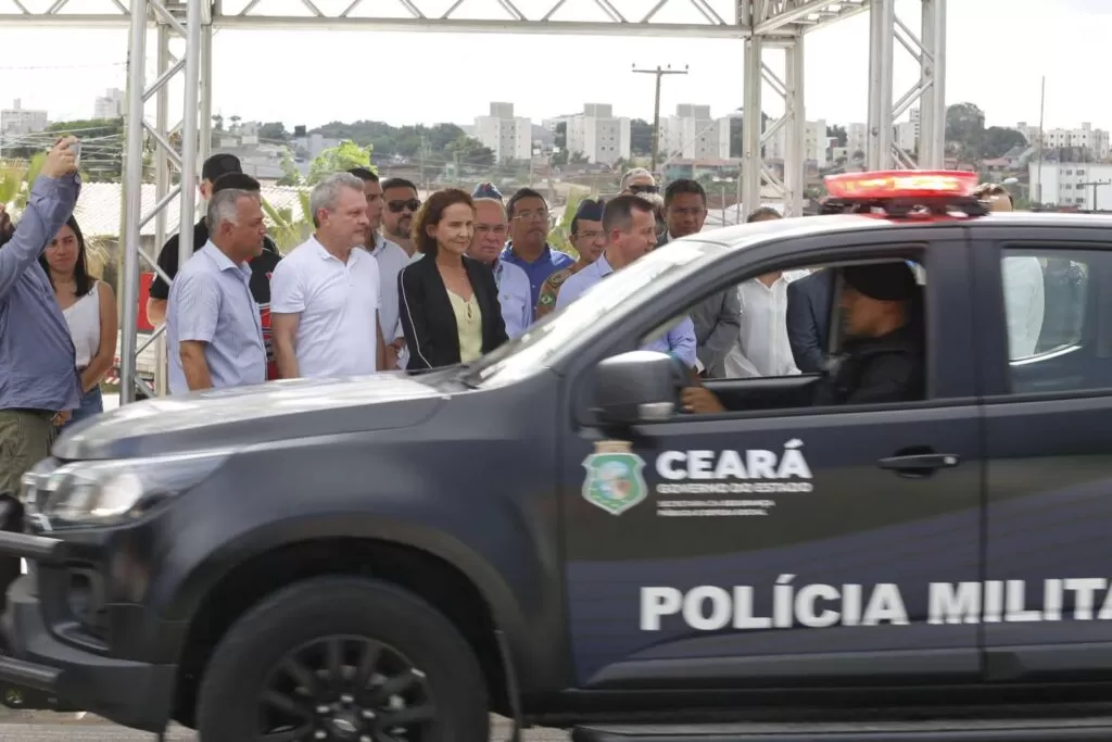 Governo entrega 54 viaturas para a Polícia Militar do Ceará