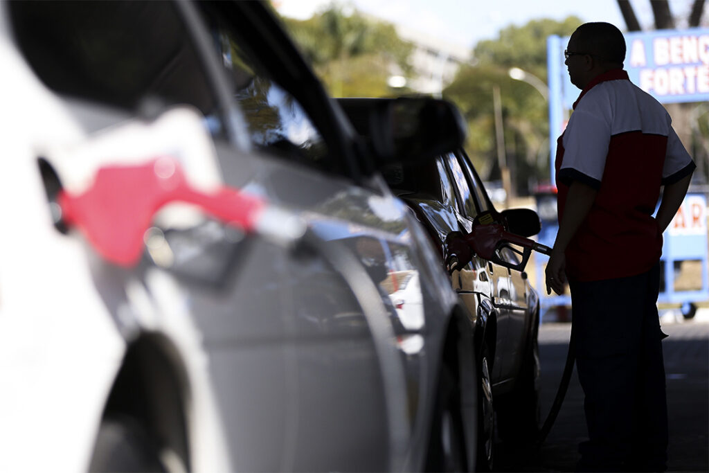 Saiba como denunciar preço abusivo de gasolina em Fortaleza