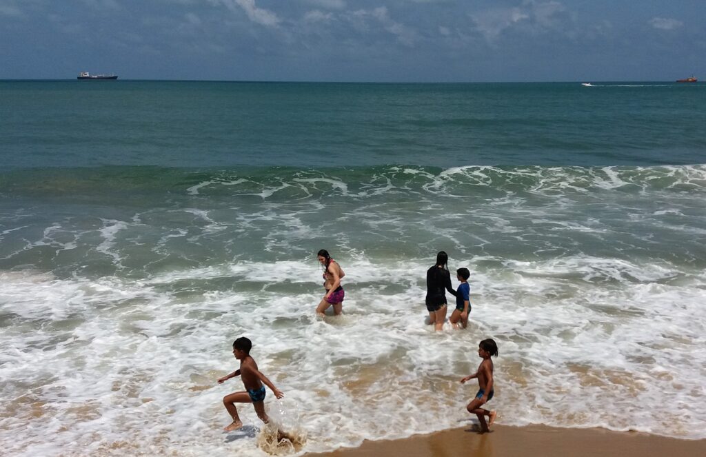 Fortaleza tem 20 trechos de praias próprias para banho