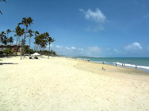Praia de Iracema, Icaraí, Cumbuco, Canoa Quebrada; veja as praias próprias para banho no Ceará neste fim de ano