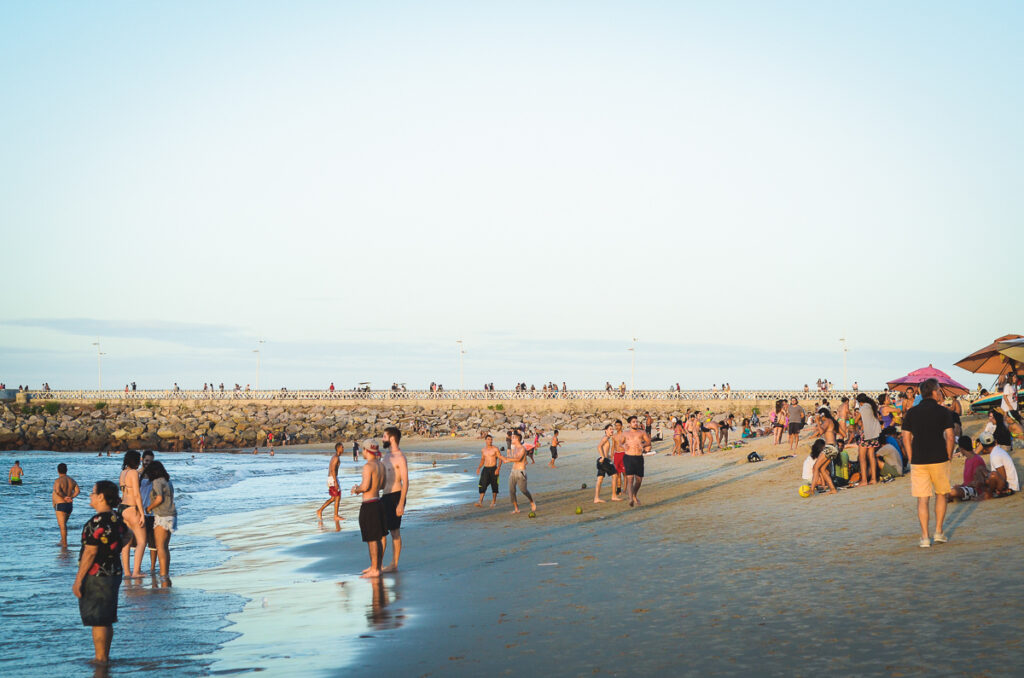 Durante o feriadão da Semana Santa, 20 banhistas foram salvos de afogamentos no mar de Fortaleza