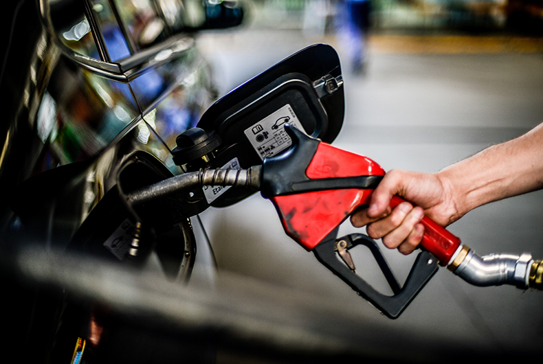 Preço médio da gasolina bate recorde em abril no país; Ceará tem valor acima da média