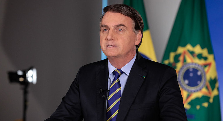 Avaliação positiva de Bolsonaro cai 6 pontos percentuais, diz pesquisa