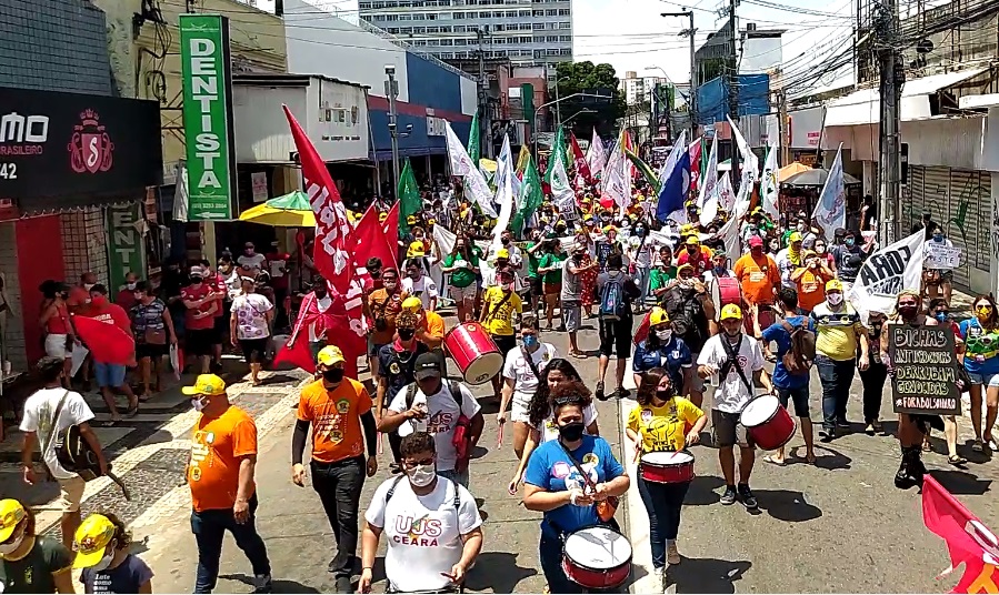 Sábado de manifestações contra o governo