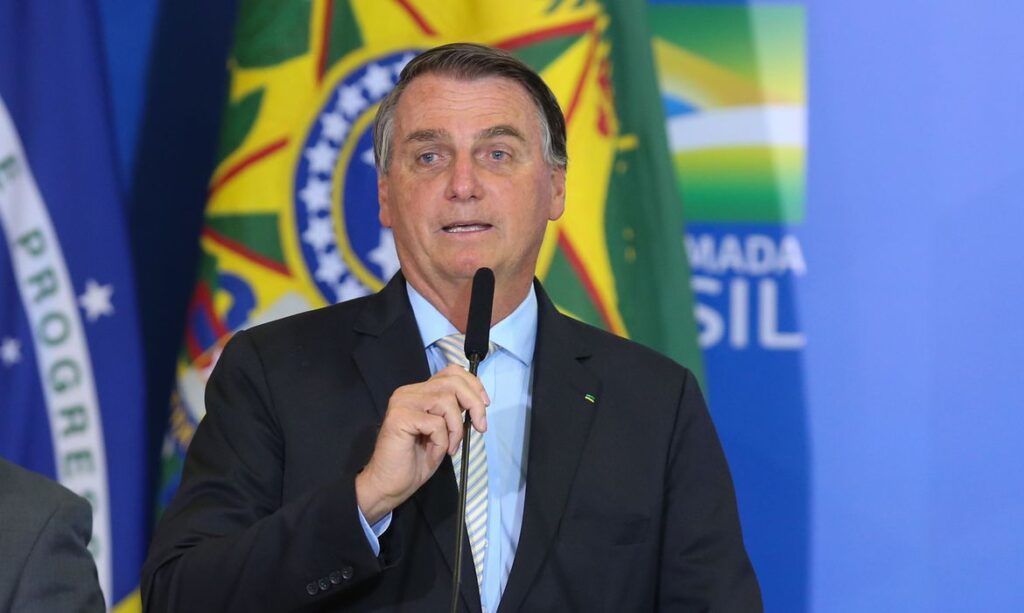 Bolsonaro envia MP do Auxílio Emergencial ao Congresso