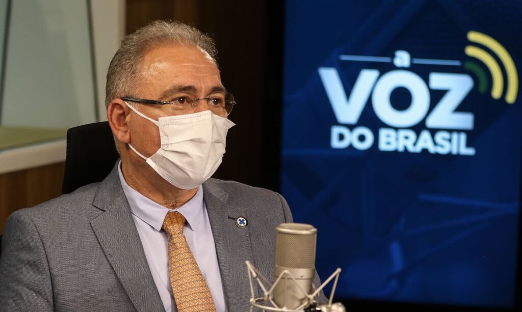 População adulta deve estar 100% vacinada até outubro, diz ministro da Saúde