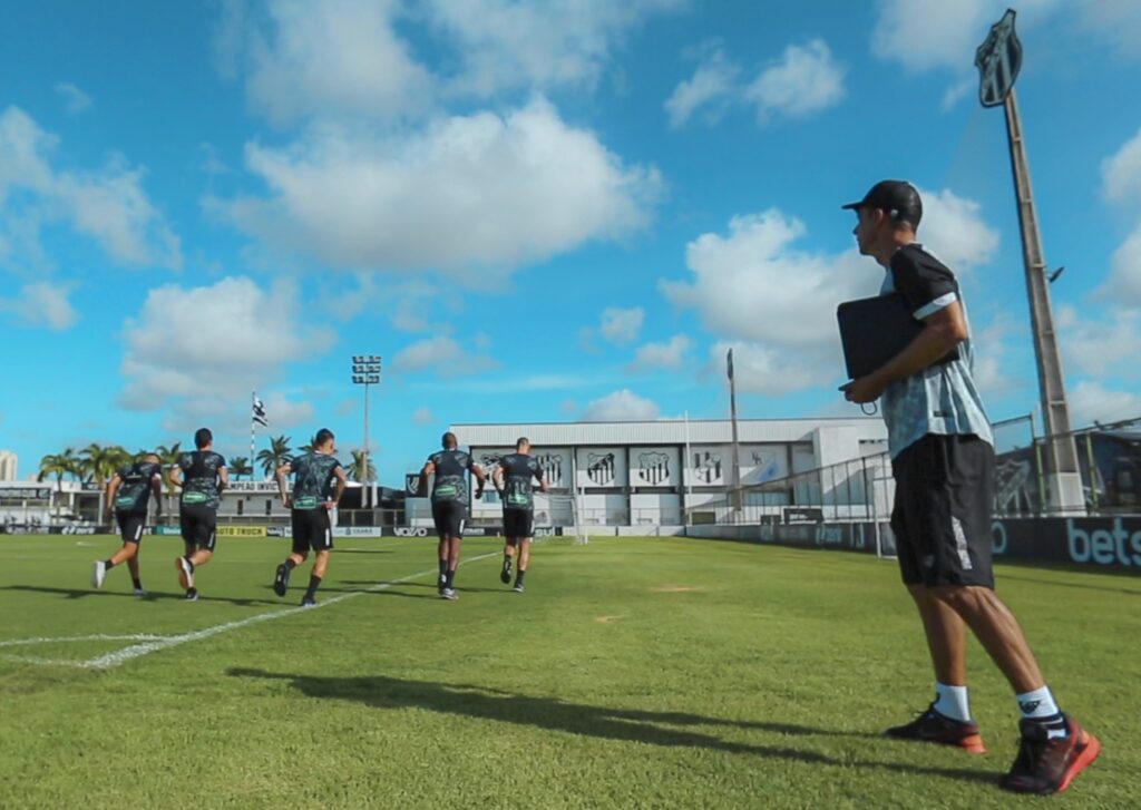 Após reapresentação, Ceará confirma 3 casos de Covid-19 no elenco