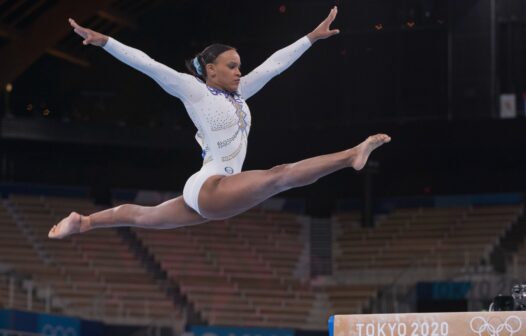 Rebeca Andrade busca primeira medalha olímpica da ginástica feminina