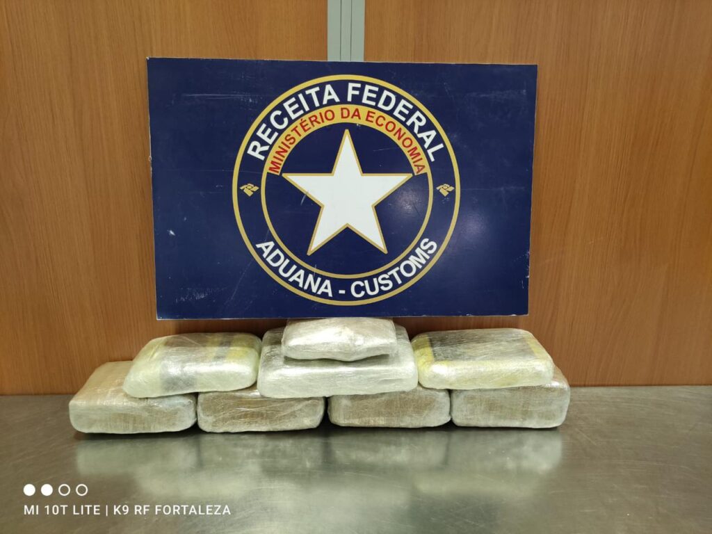 Receita Federal apreende quantidade elevada de skunk e cocaína no aeroporto de Fortaleza