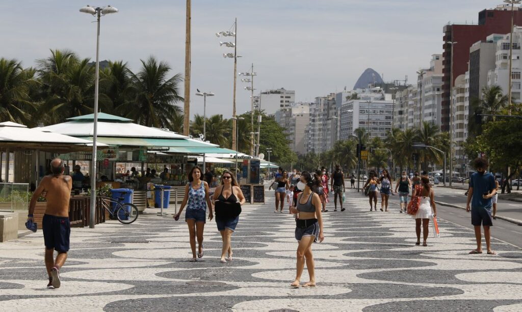 Rio de Janeiro registra alta de 313% em internações e 172% em óbitos por covid-19