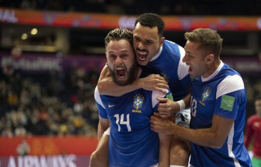 Brasil derrota o Marrocos e vai à semifinal da Copa do Mundo de futsal