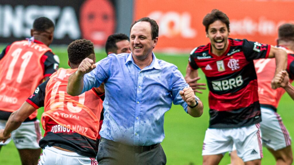 Rogério Ceni conquista o 3º título pelo Flamengo em 6 meses de clube