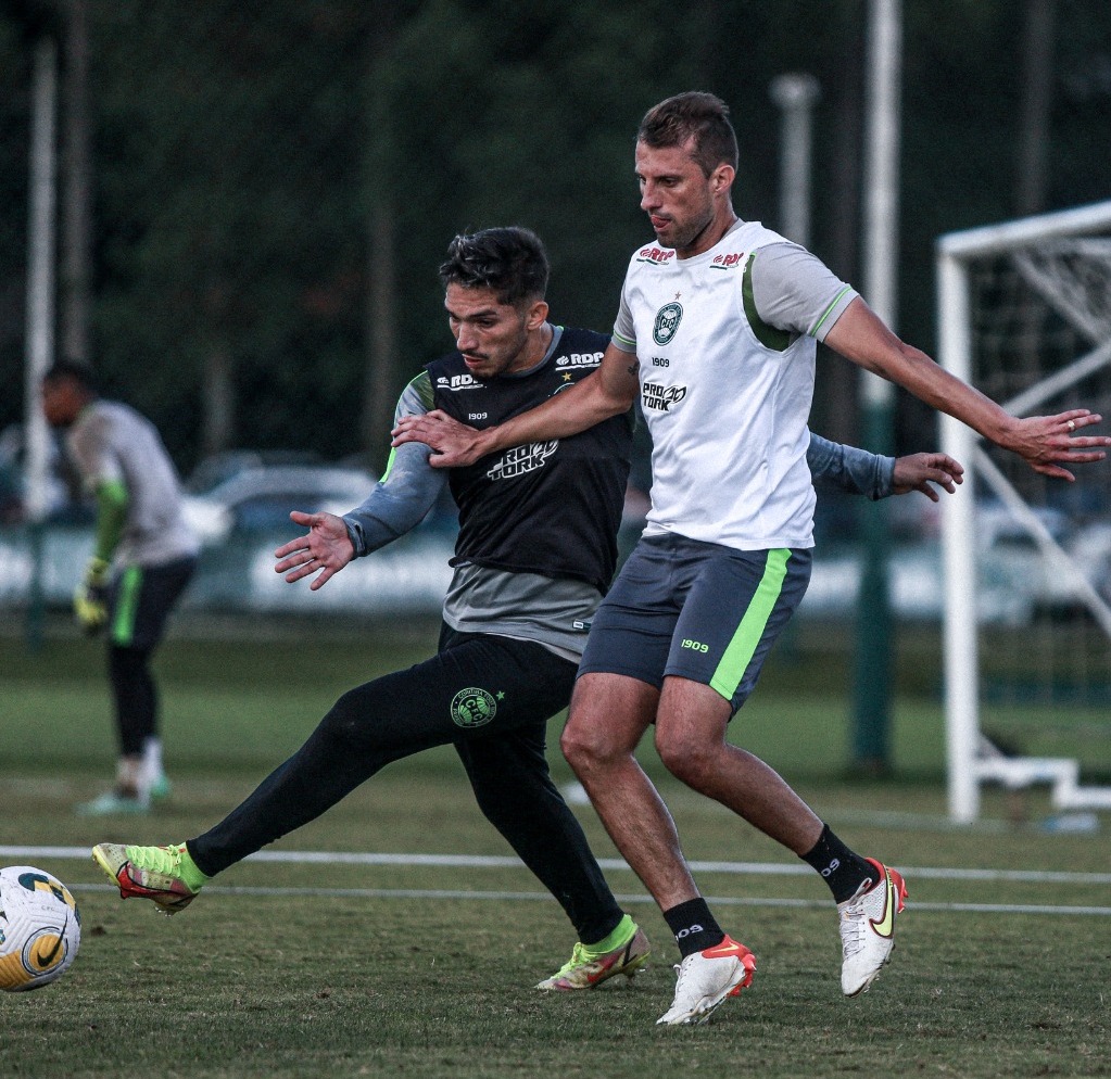 Saiba onde assistir Avaí x Coritiba pelo Campeonato Brasileiro