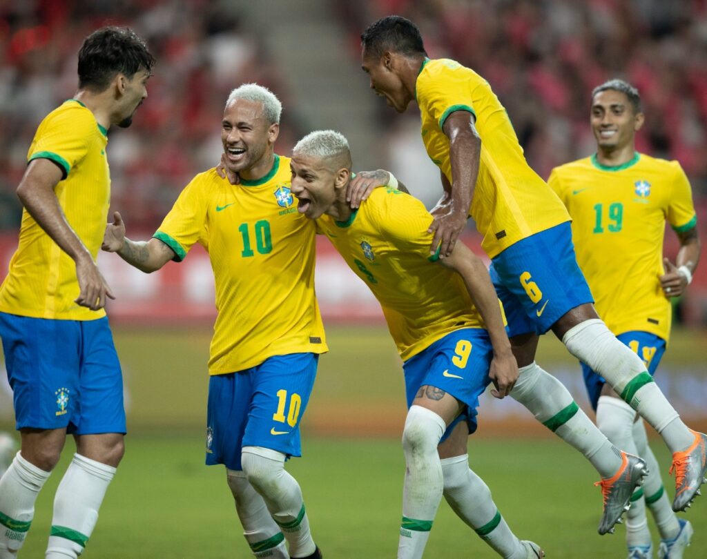 Argentina x Japão: onde assistir, horários e escalações pela Copa