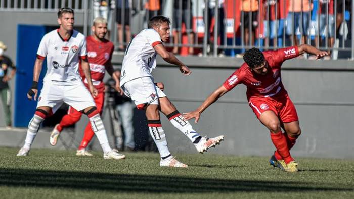 Saiba onde assistir Vitória da Conquista x Barcelona de Ilhéus pelo Campeonato Baiano