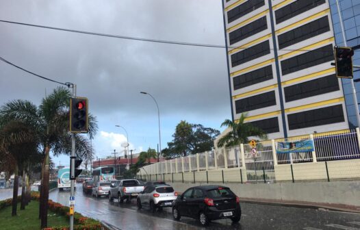 Semana começa com possibilidade de chuva em Fortaleza e Região Metropolitana