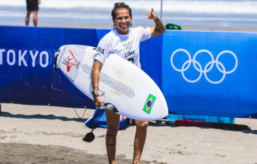 Olimpíadas de Tóquio: cearense Silvana Lima se classifica para as quartas de final do surfe