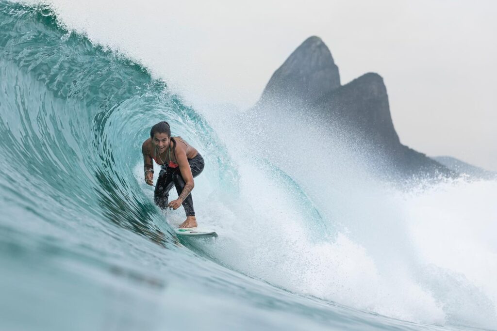 Cearense na olimpíada: Silvana Lima chega embalada para buscar medalha no surfe em Tóquio