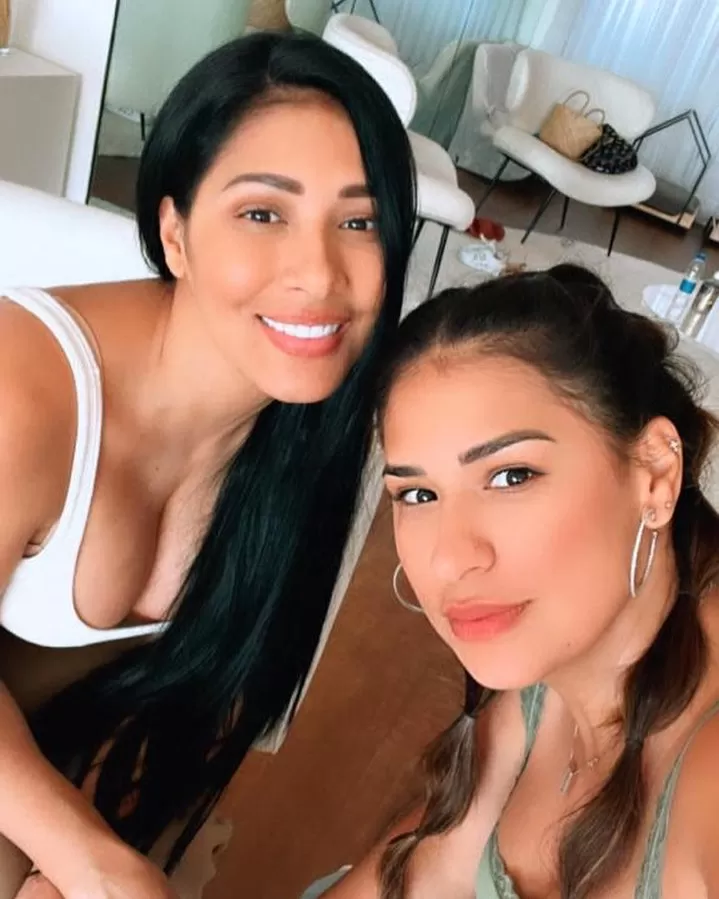 Simone e Simaria posam juntas em selfie após polêmicas: “muita luz”