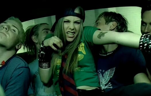 “Sk8er Boi”, de Avril Lavigne, pode virar filme
