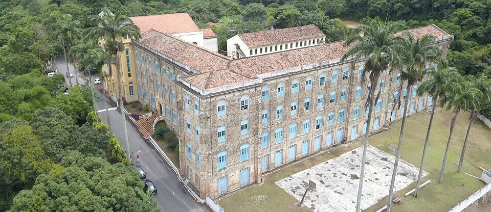 Padre encontra imagem original de Nossa Senhora de Fátima em Mosteiro no Ceará