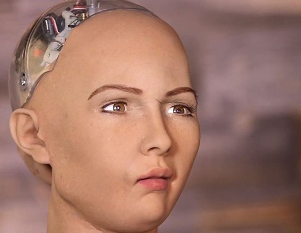 Sophia: robô que prometeu destruir a humanidade será produzido em grande escala